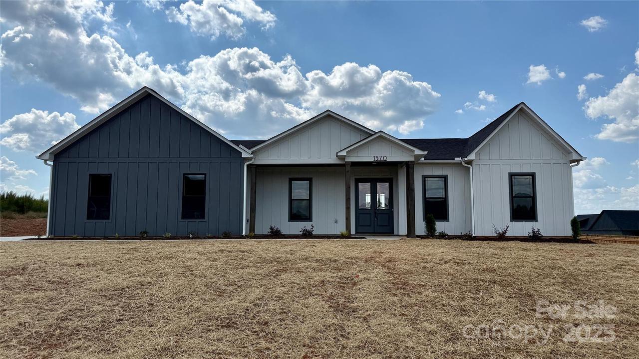 1370 Coppergate Dr., Salisbury, NC 28147