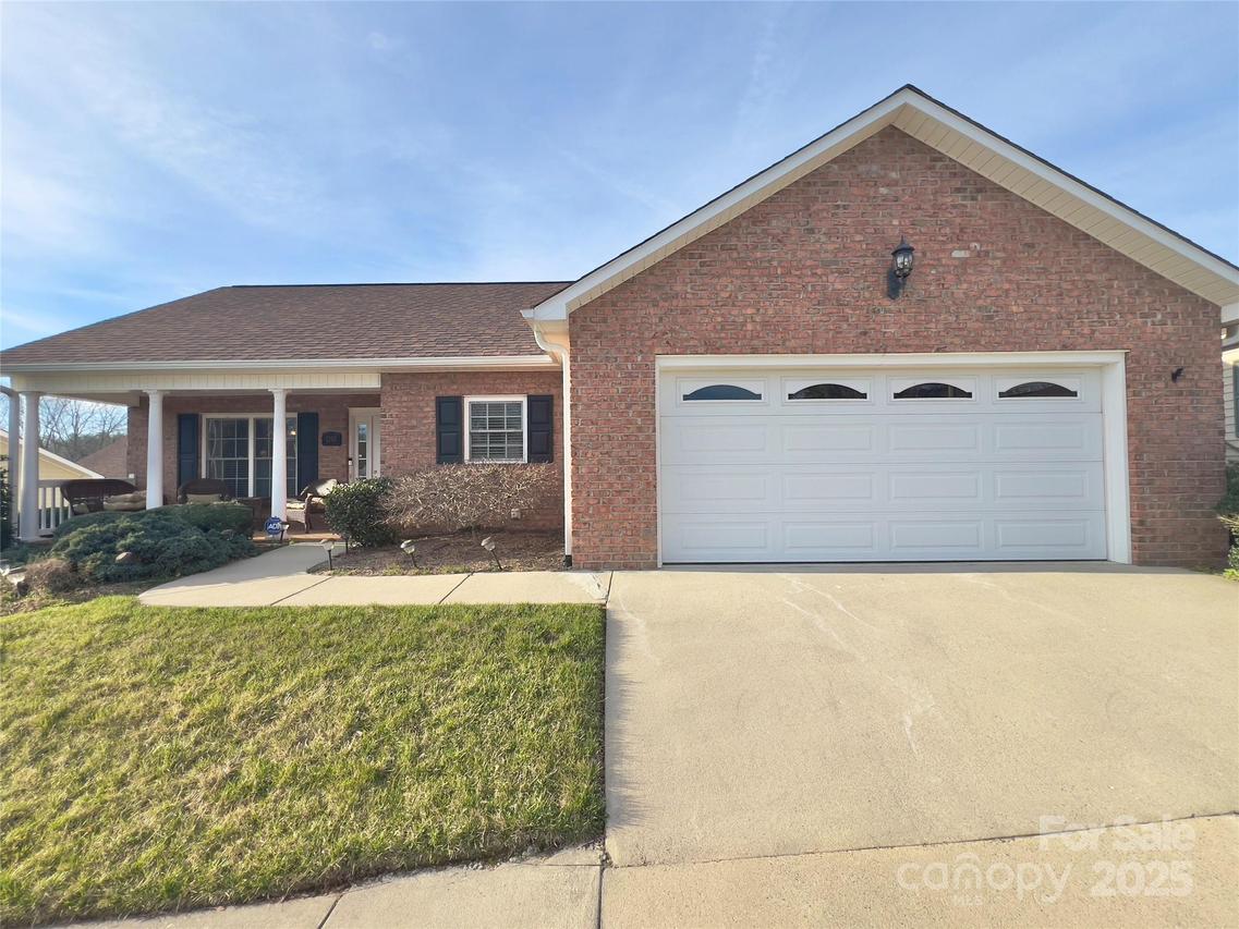 1292 Wexford Village, Lenoir, NC 28645