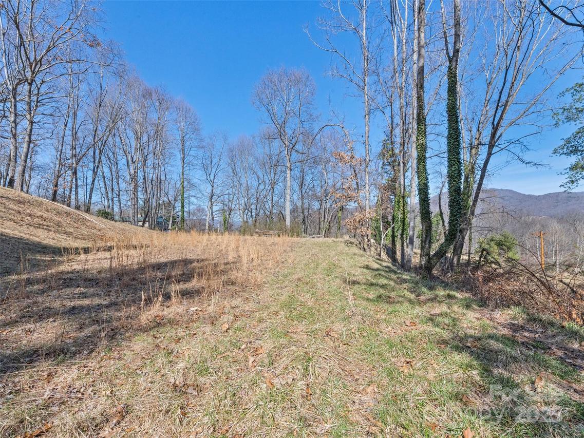 157 Harveys Mountain Rd., Clyde, NC 28721