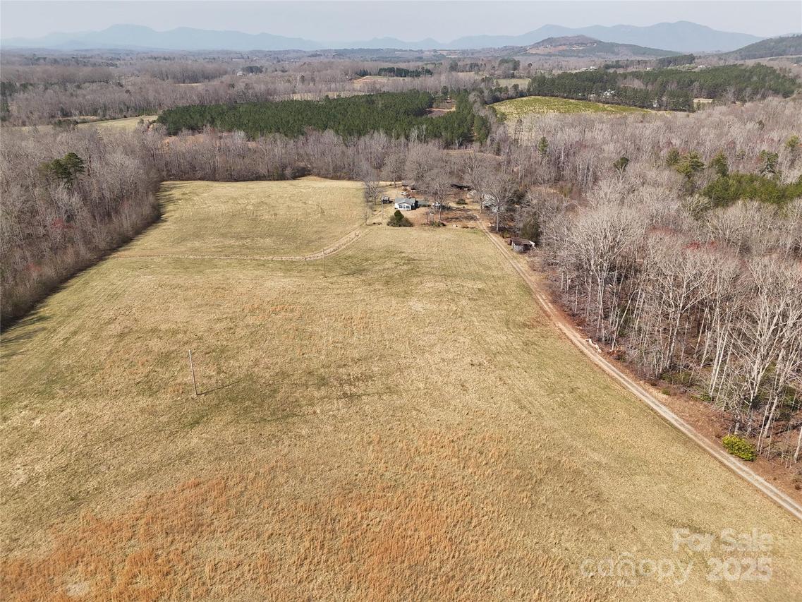 321 Ivie Tr., Columbus, NC 28722