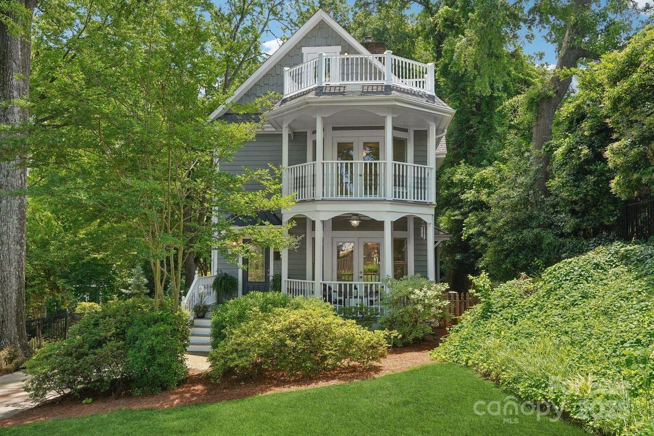 545 Dilworth Mews Ct., Charlotte, NC 28203