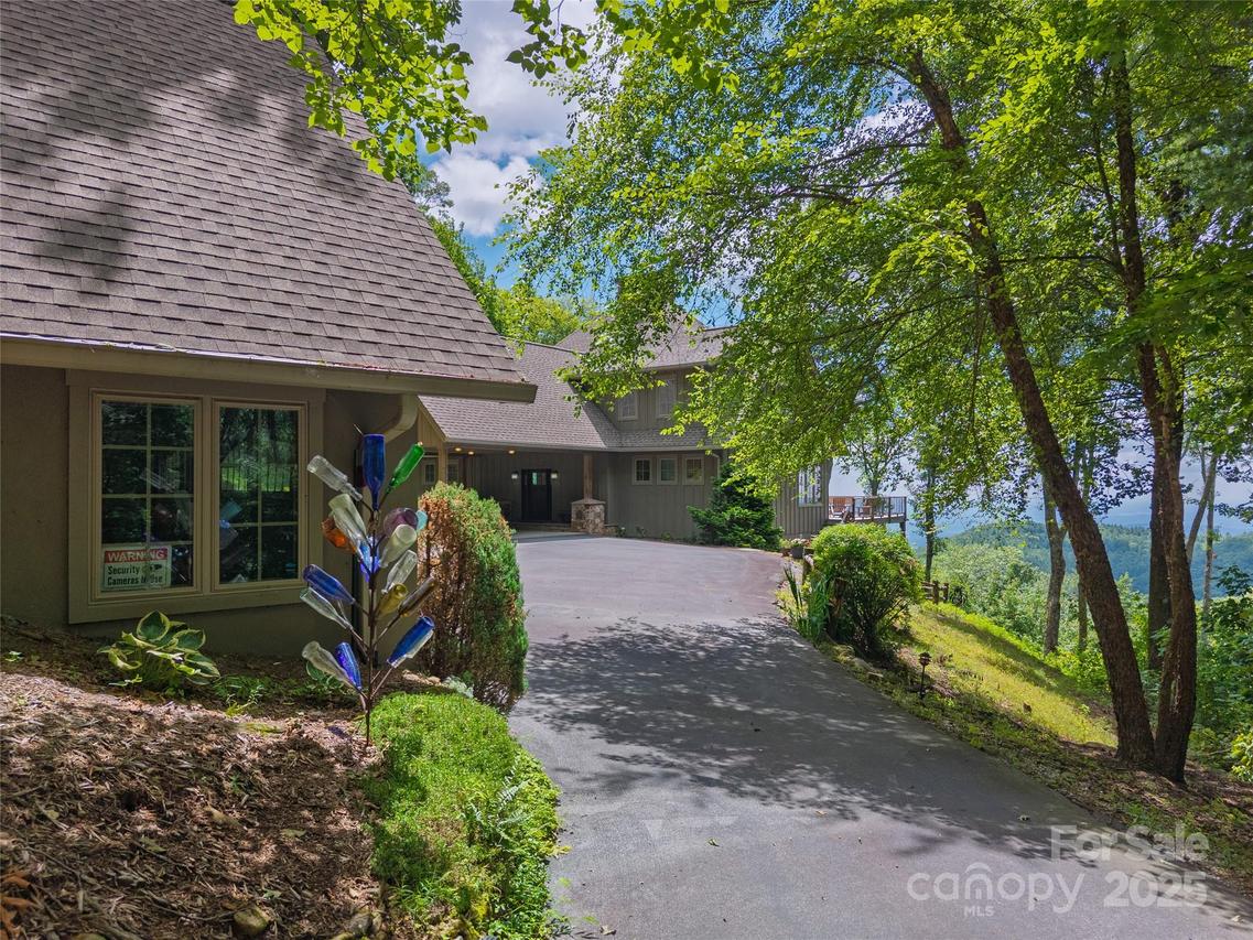 315 Jocassee Tr., Sapphire, NC 28774