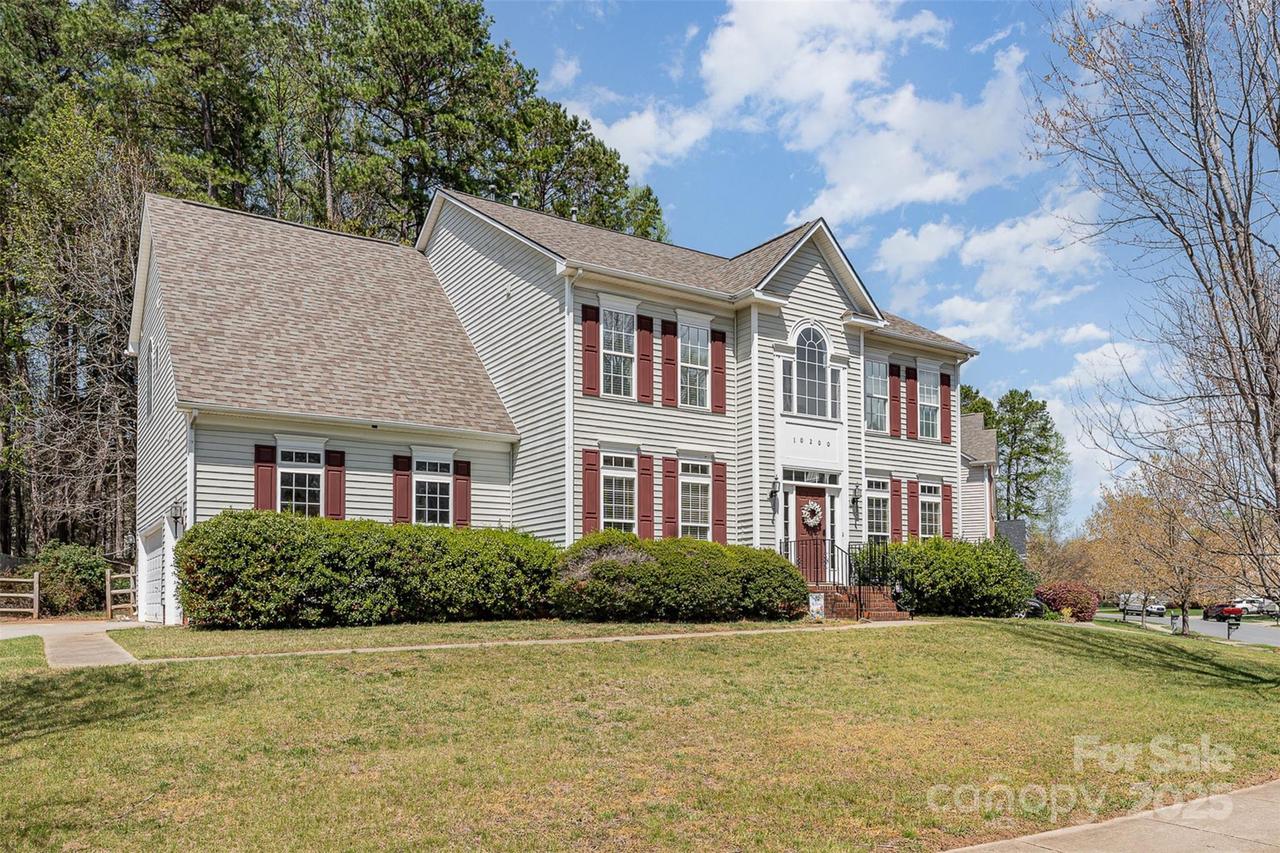 10200 Rivendell Ln., Charlotte, NC 28269