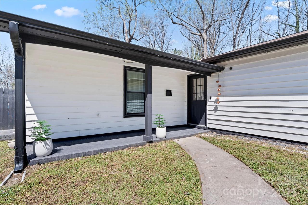 5501 Joyce Dr. #27, Charlotte, NC 28215
