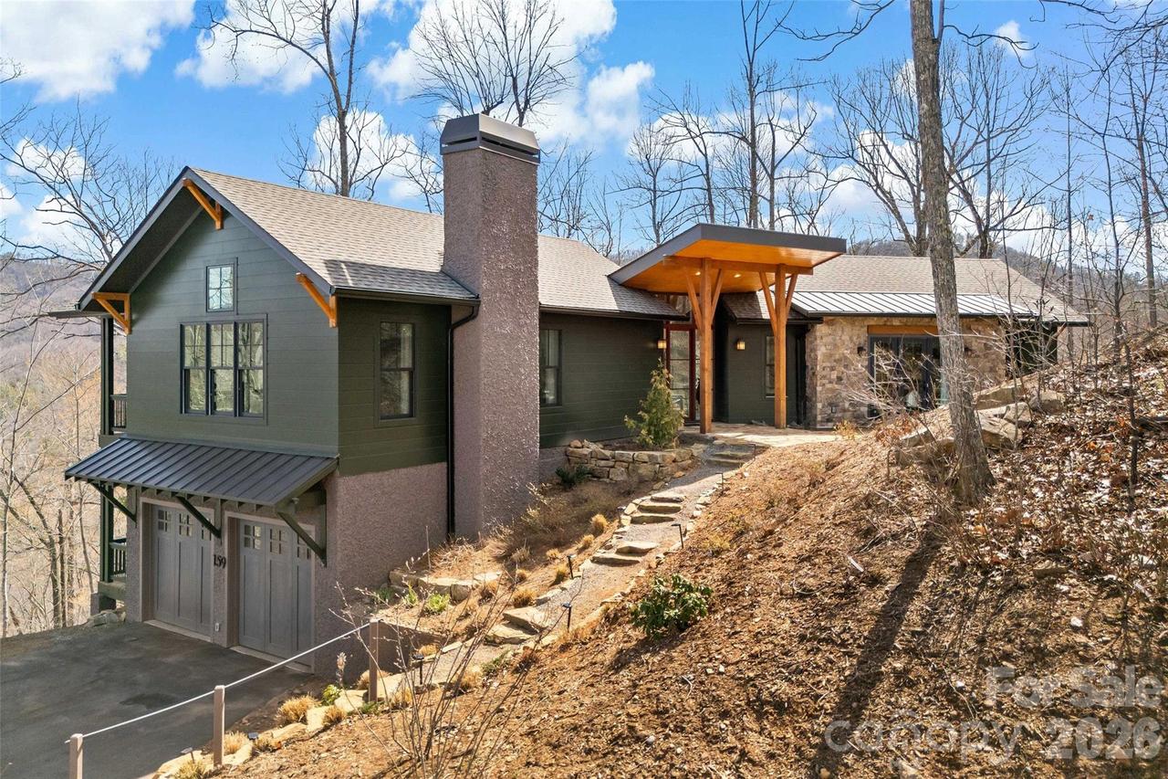 159 Settings Blvd., Black Mountain, NC 28711