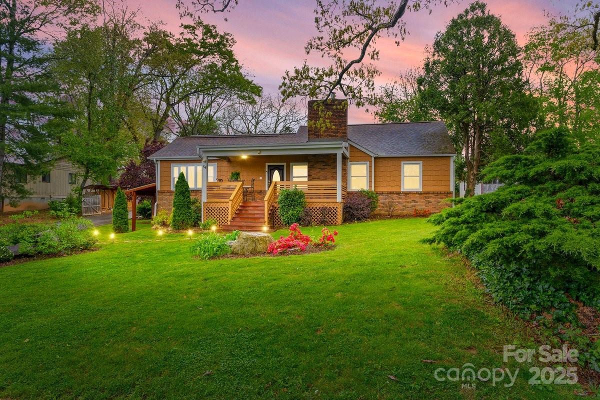54 Fairview St., Asheville, NC 28803