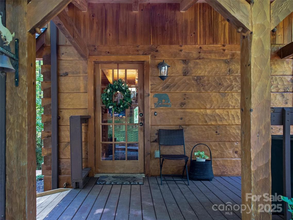 26 W Fork Creek Rd., Saluda, NC 28773