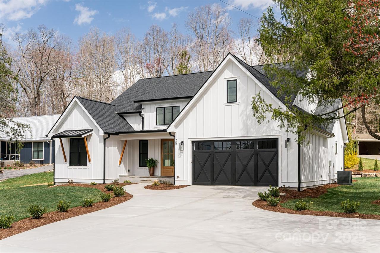 251 Bee Tree Rd., Swannanoa, NC 28778