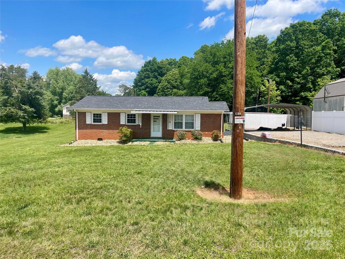 1802 Young Dr., Conover, NC 28613