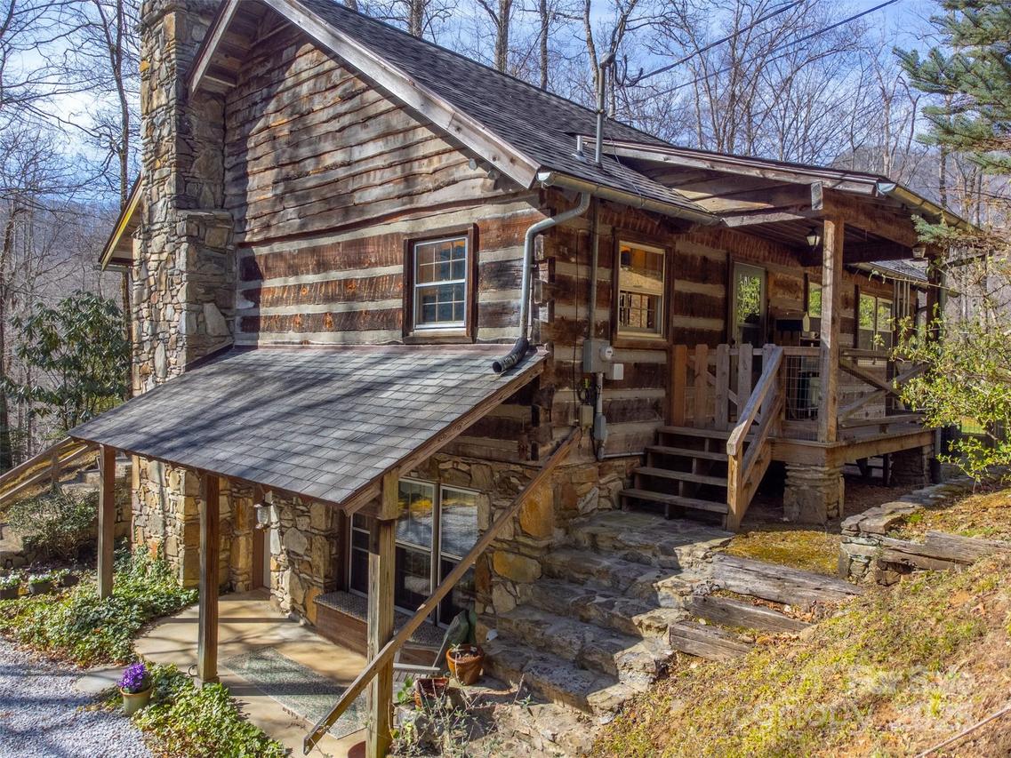149 Big Oak Springs Rd., Sylva, NC 28779