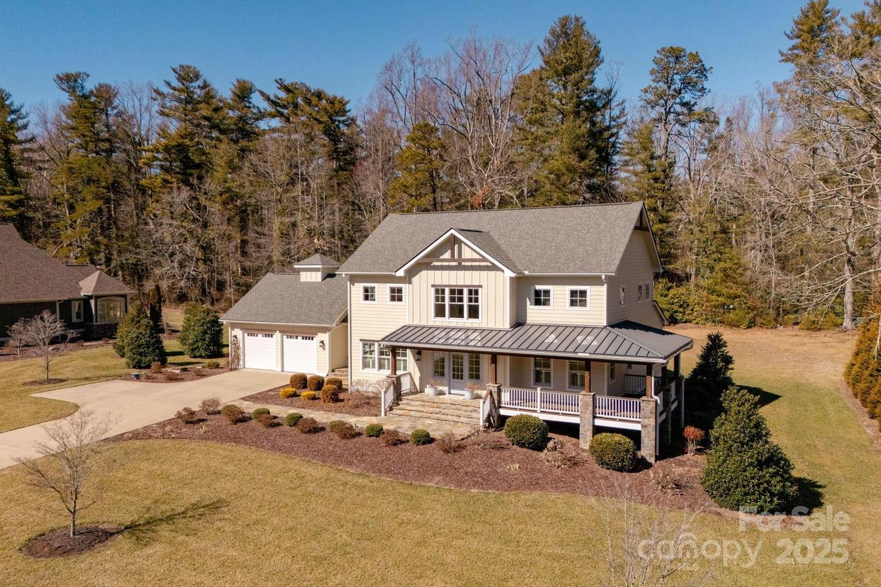 74 Shipman Pkwy. #2, Flat Rock, NC 28731