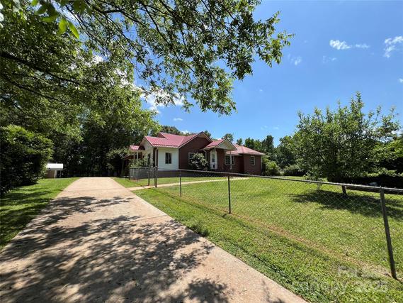 New Homes For Sale This Week That Attend East Rutherford Middle School: May 30th to June 5th