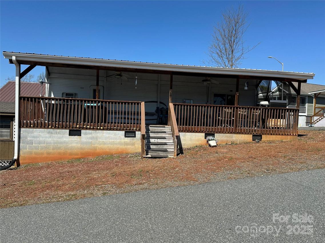167 Eagle Dr., New London, NC 28127