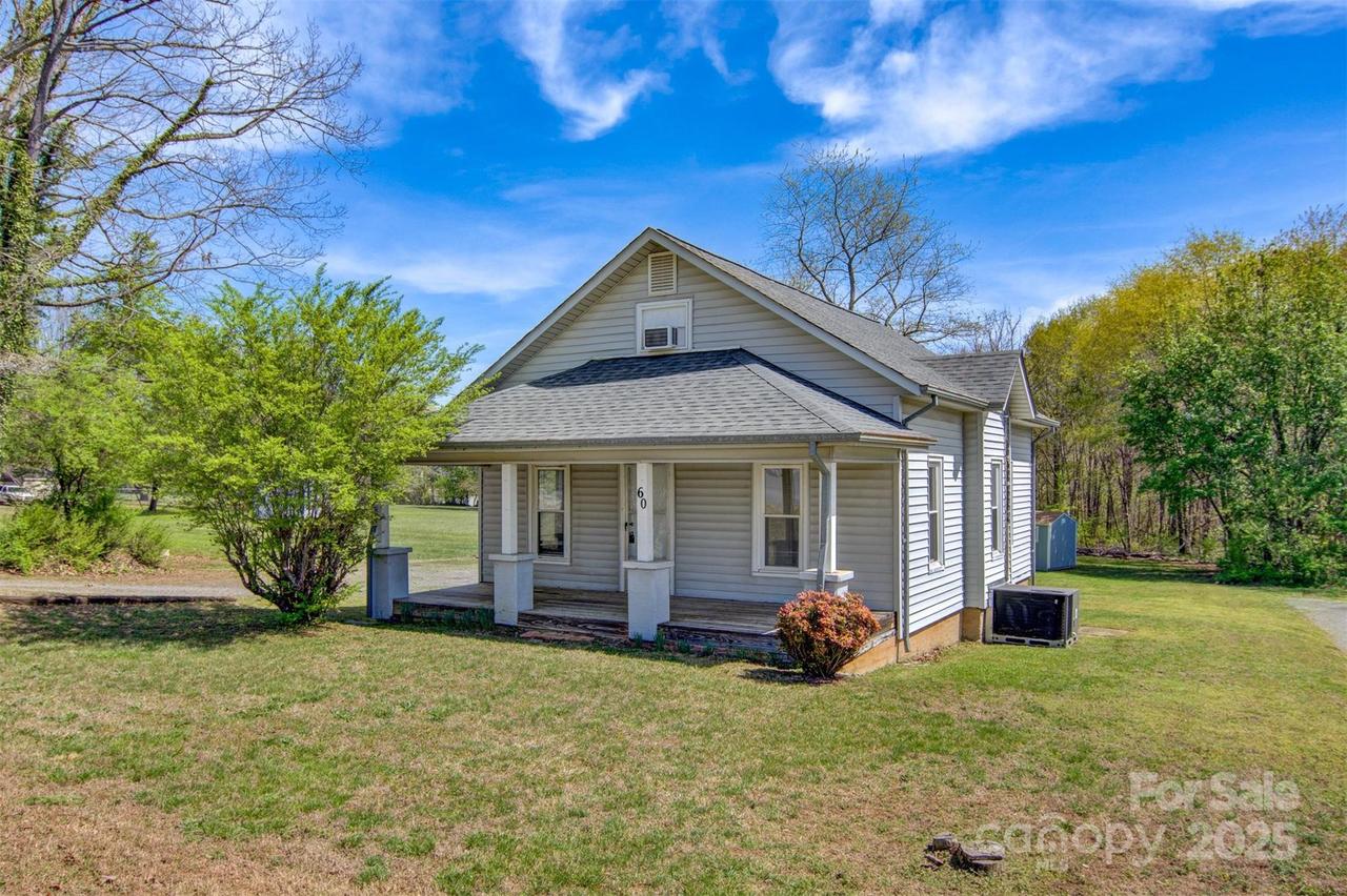 60 Duke St., Granite Falls, NC 28630