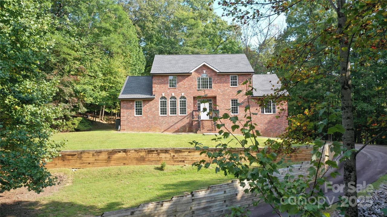 1064 Skye Dr., Pisgah Forest, NC 28768