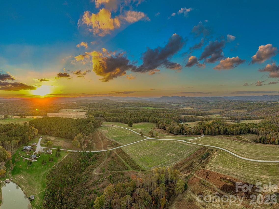 153 Badenyon Pl., Union Grove, NC 28689