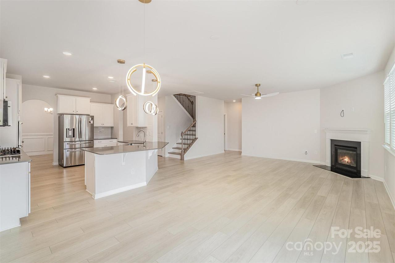 2039 Morning Gold Dr., Maiden, NC 28650