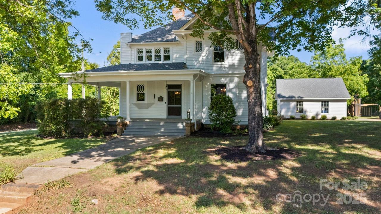 127 Charlotte St., Mooresville, NC 28115