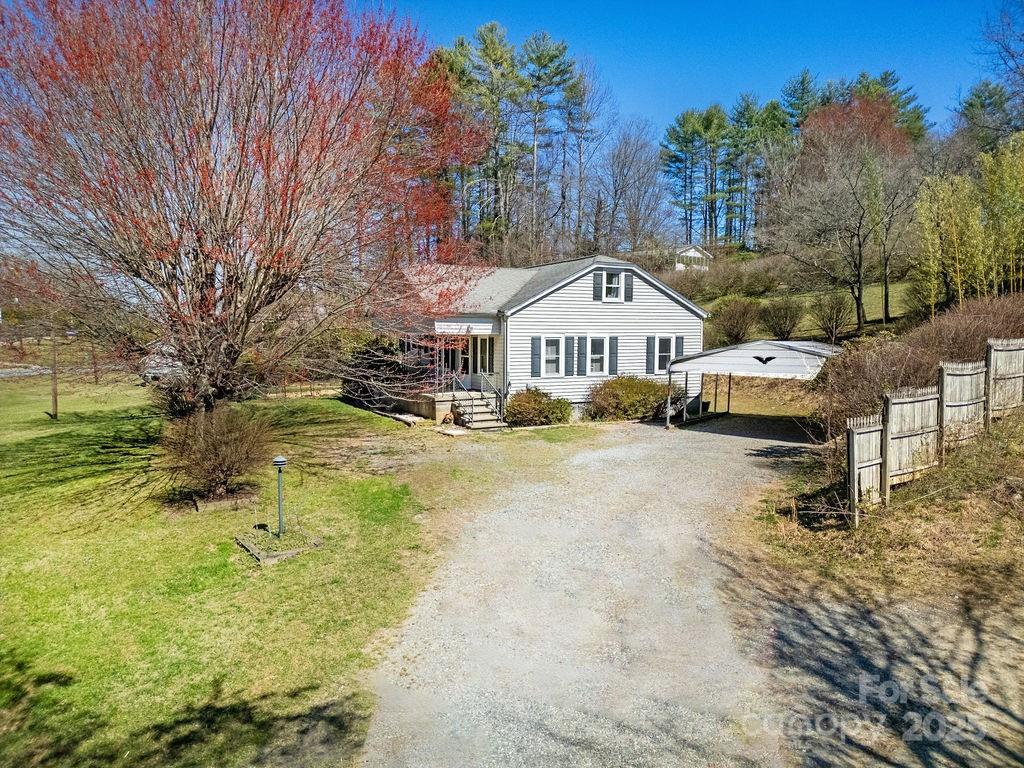 21 Byrd Ln., Brevard, NC 28712