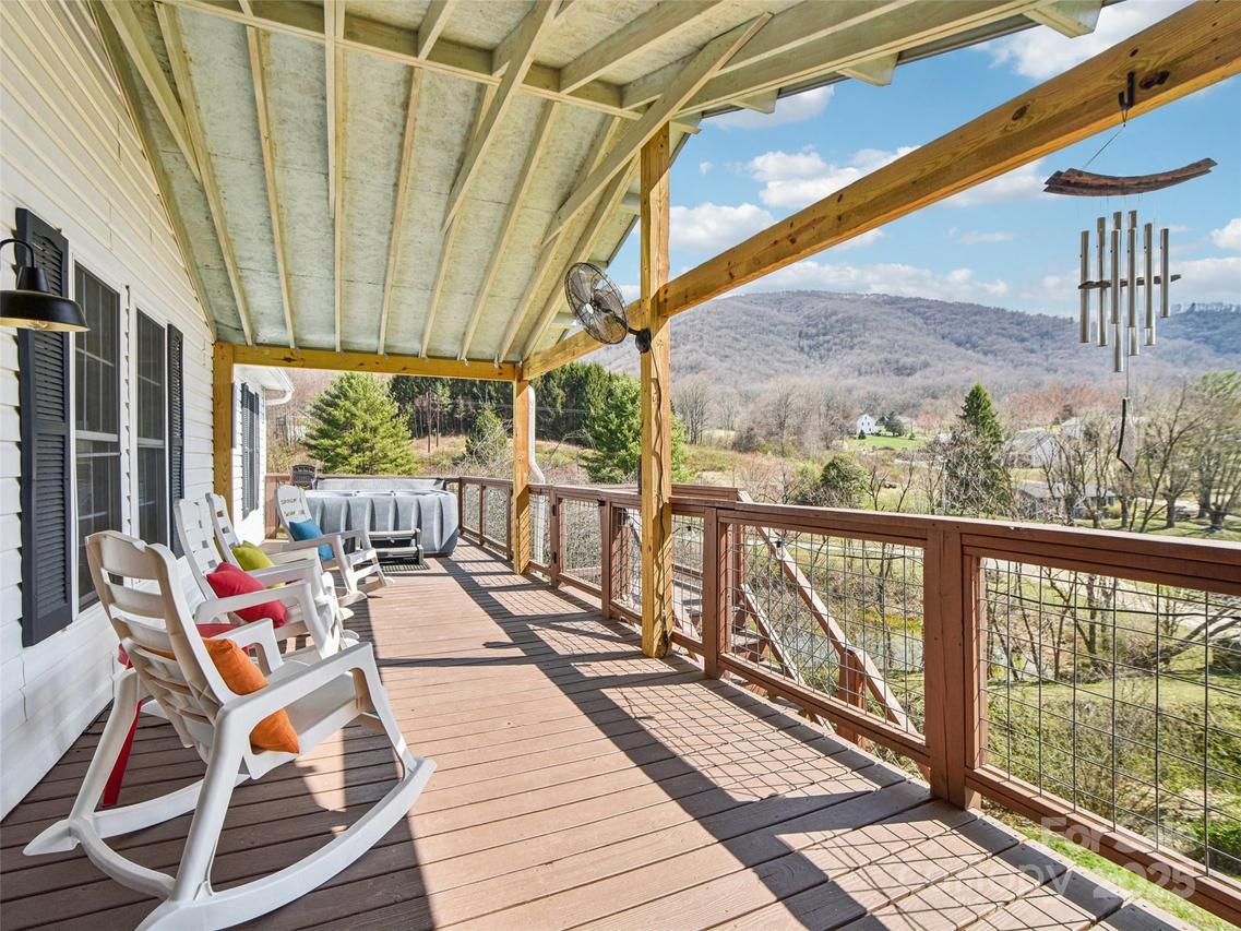 52 Westwind Dr., Canton, NC 28716