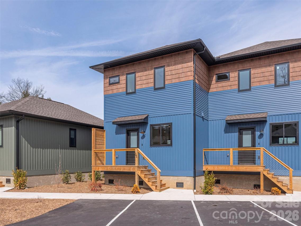 35 Leap Frog Park, Waynesville, NC 28786