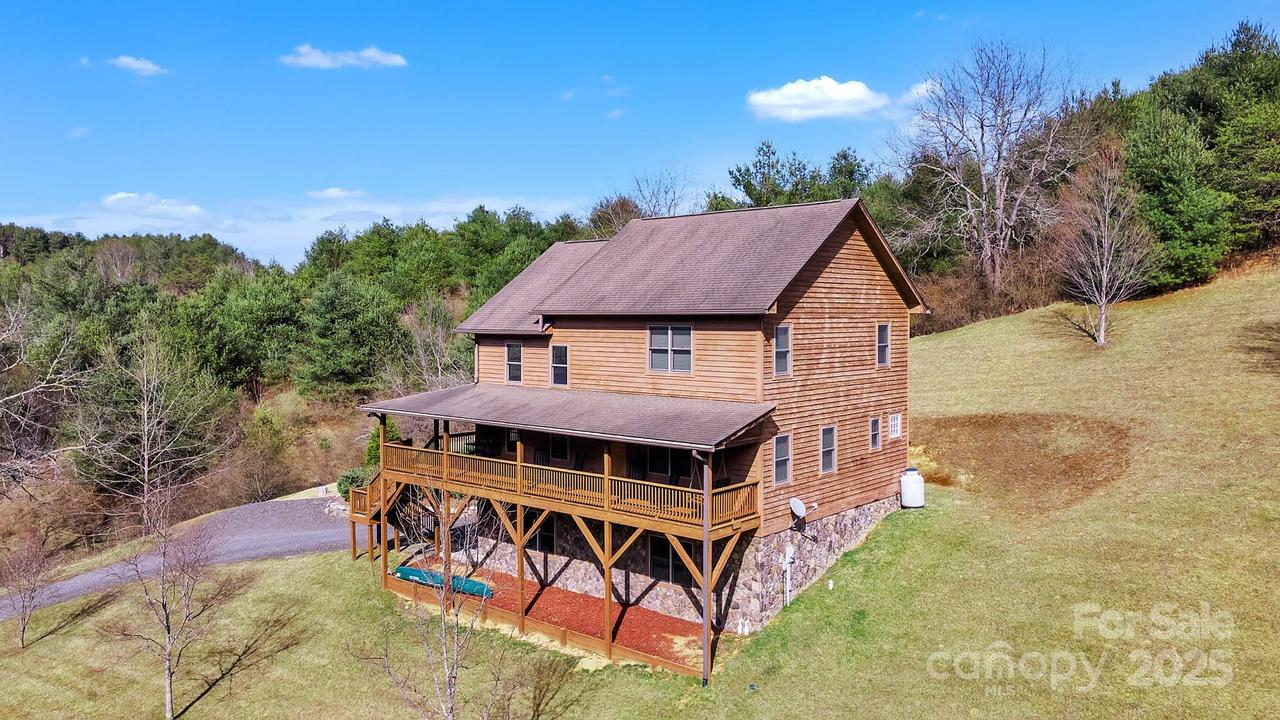 1118 Lucy Bell Rd., Crumpler, NC 28617