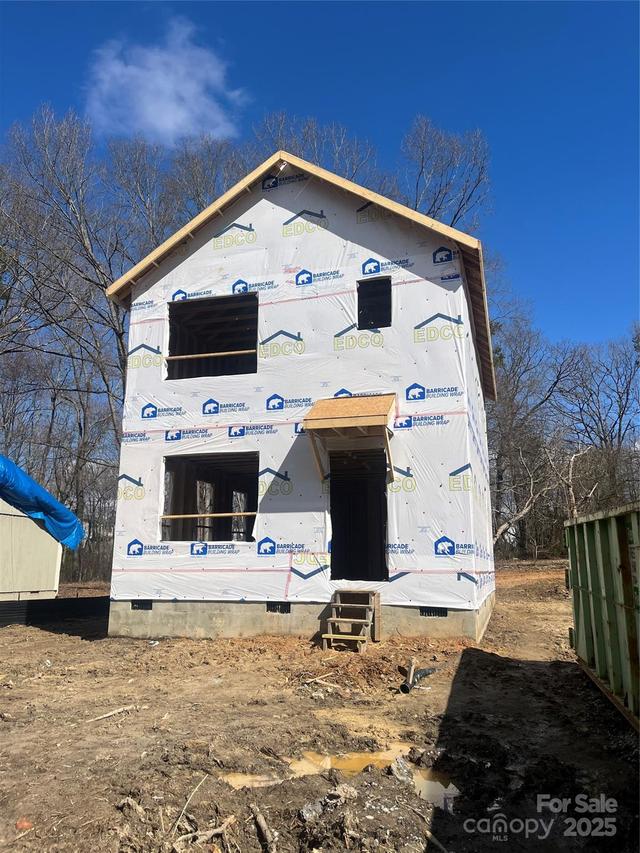1587 Green Circle Dr., Gastonia, NC 28054