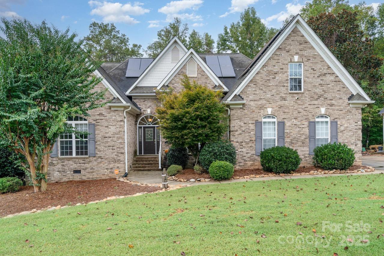124 Cedar Woods Dr., Mooresville, NC 28117