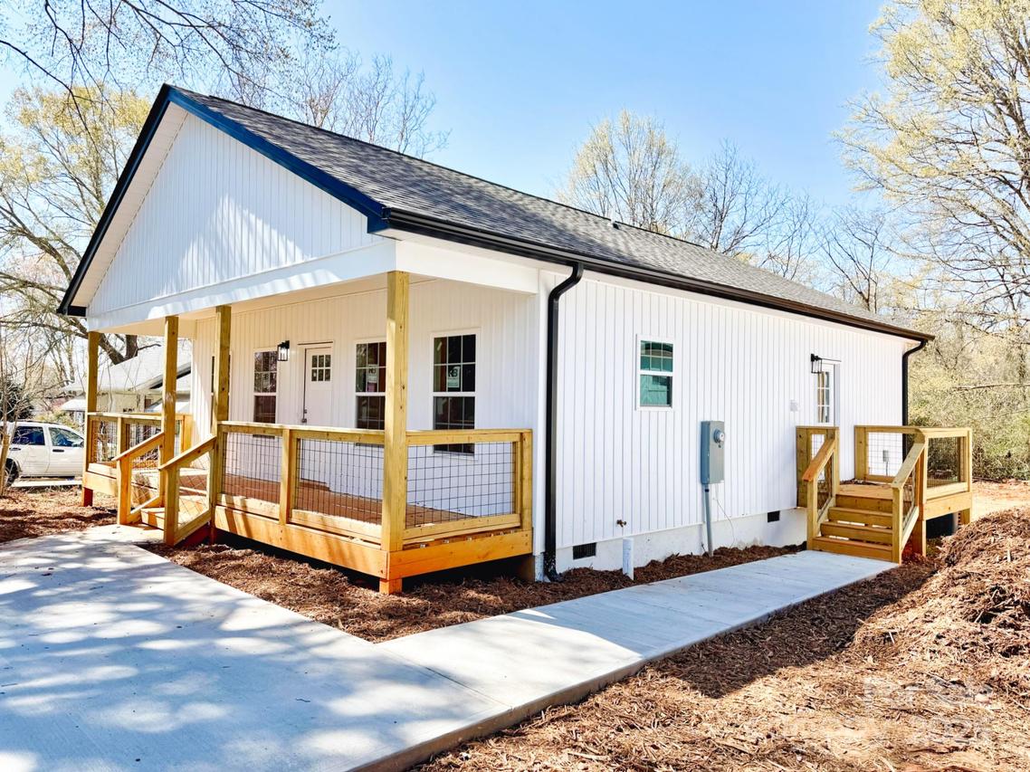 158 Hill St., Forest City, NC 28043