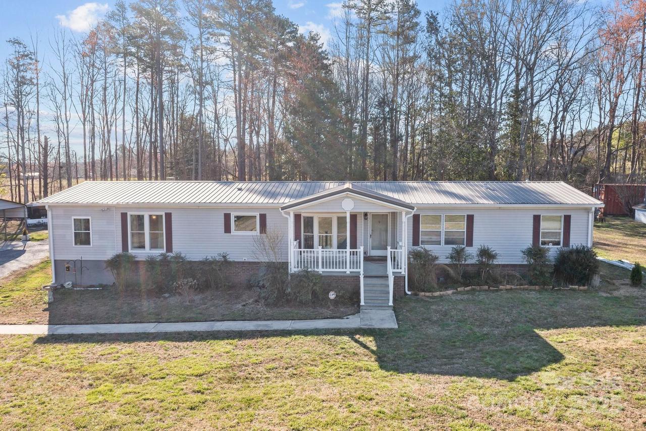 125 S Main St. #103, Waco, NC 28114