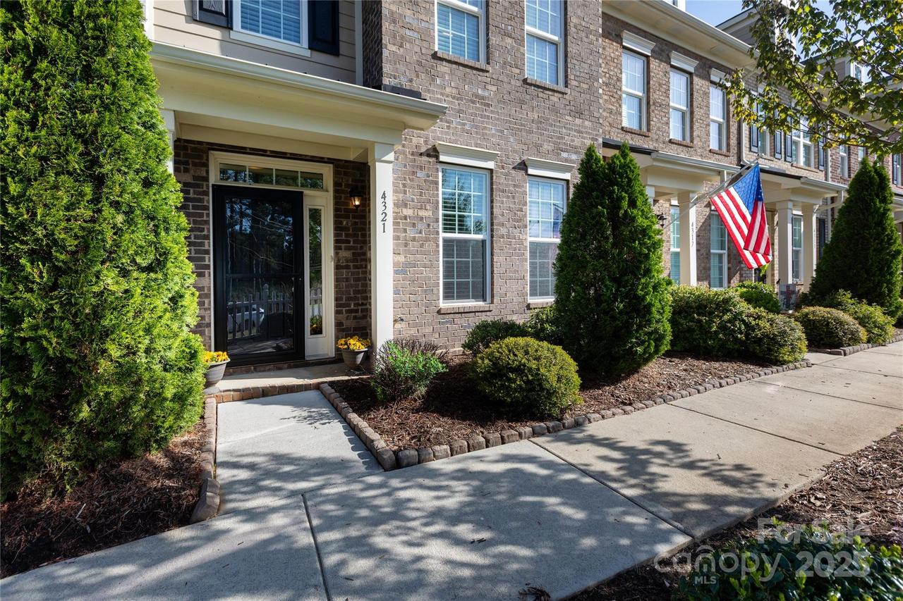 4321 Courtly Ln., Belmont, NC 28012