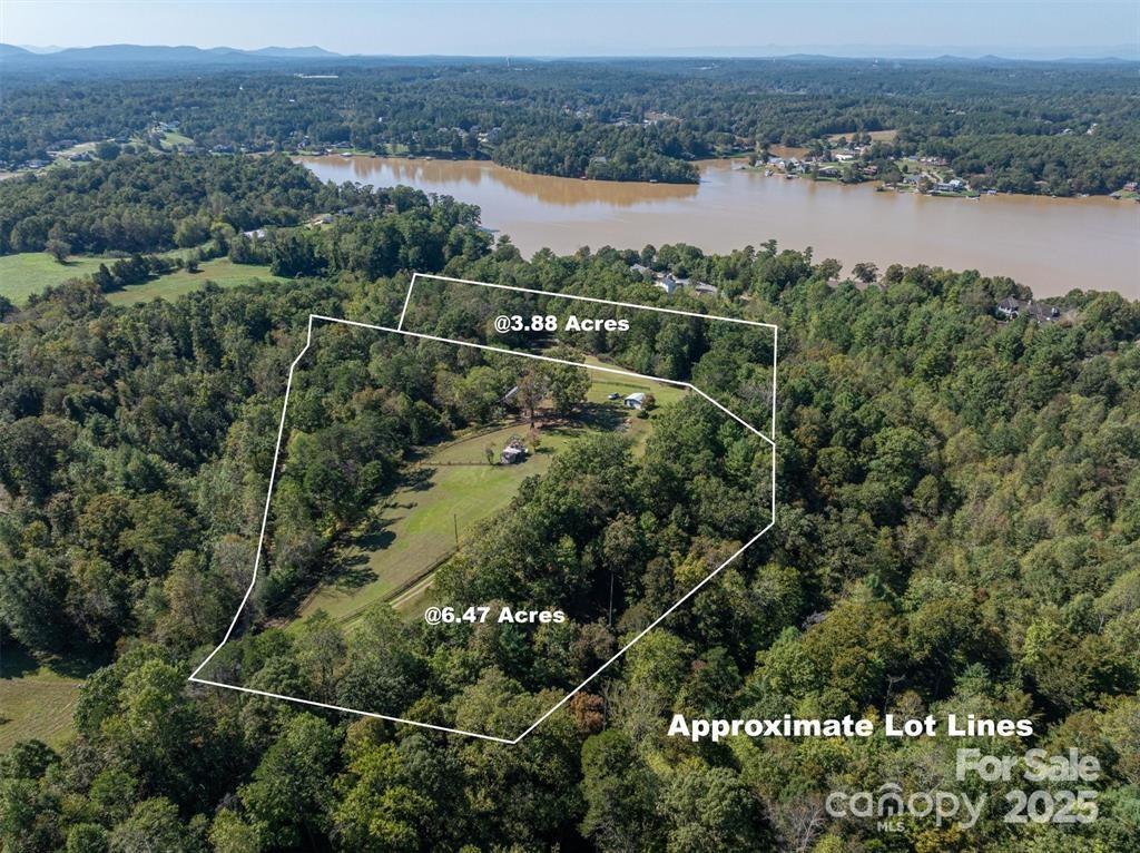 342 6th Street Dr., Hickory, NC 28601