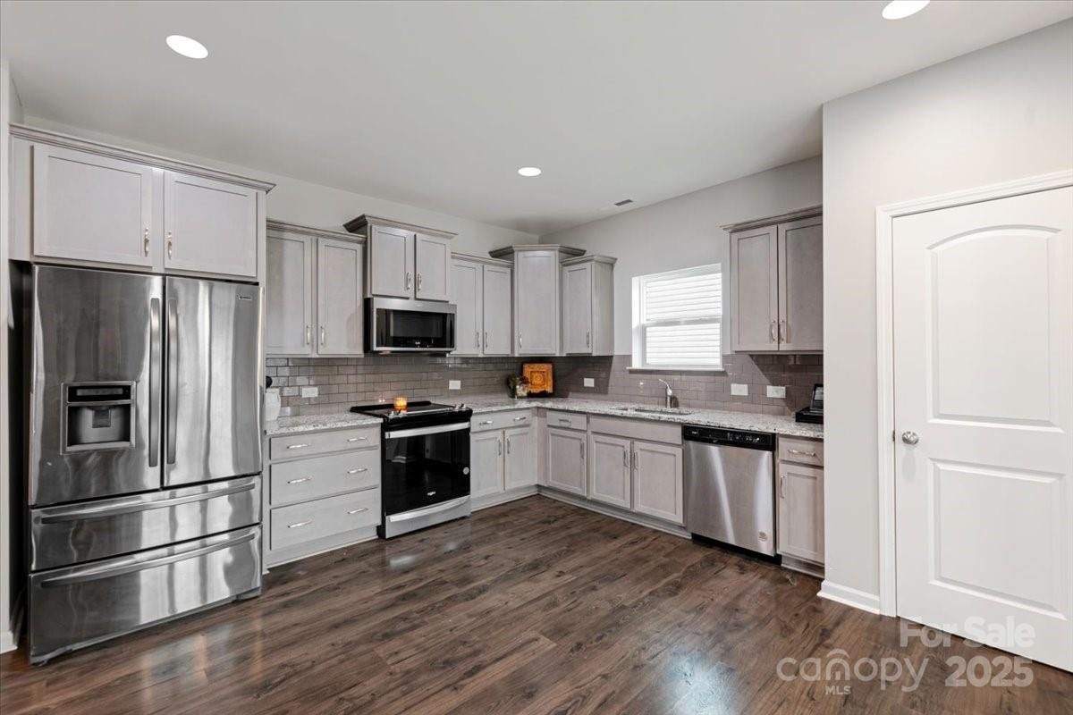 5143 Arbordale Way, Mount Holly, NC 28120