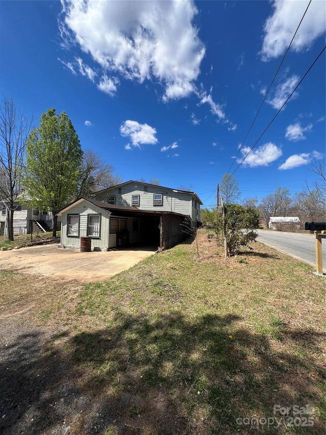 61 W Woodlawn St., Marion, NC 28752