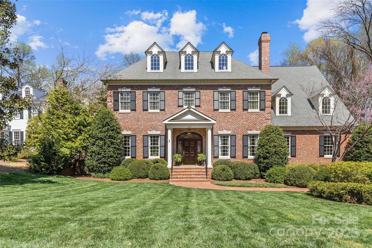 3925 Silver Bell Dr., Charlotte, NC 28211