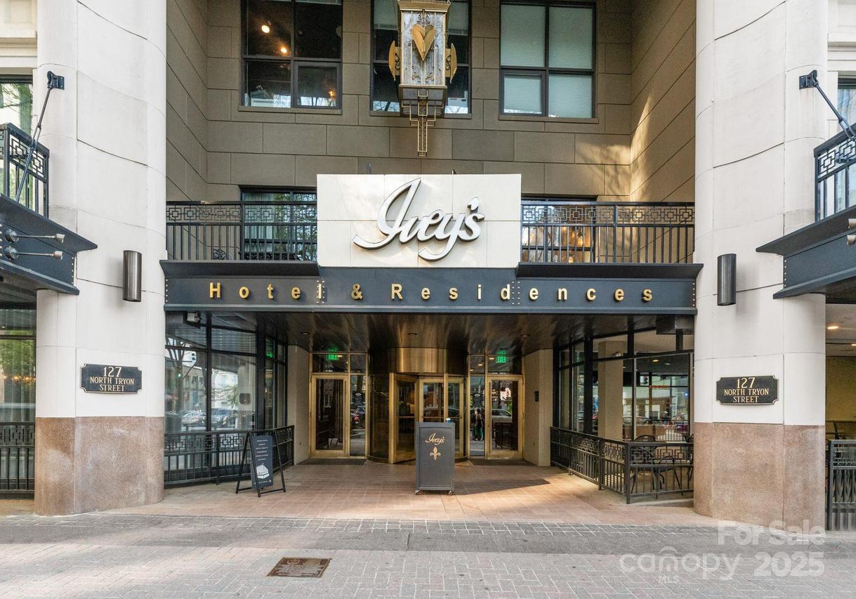 127 N Tryon St. #615, Charlotte, NC 28202