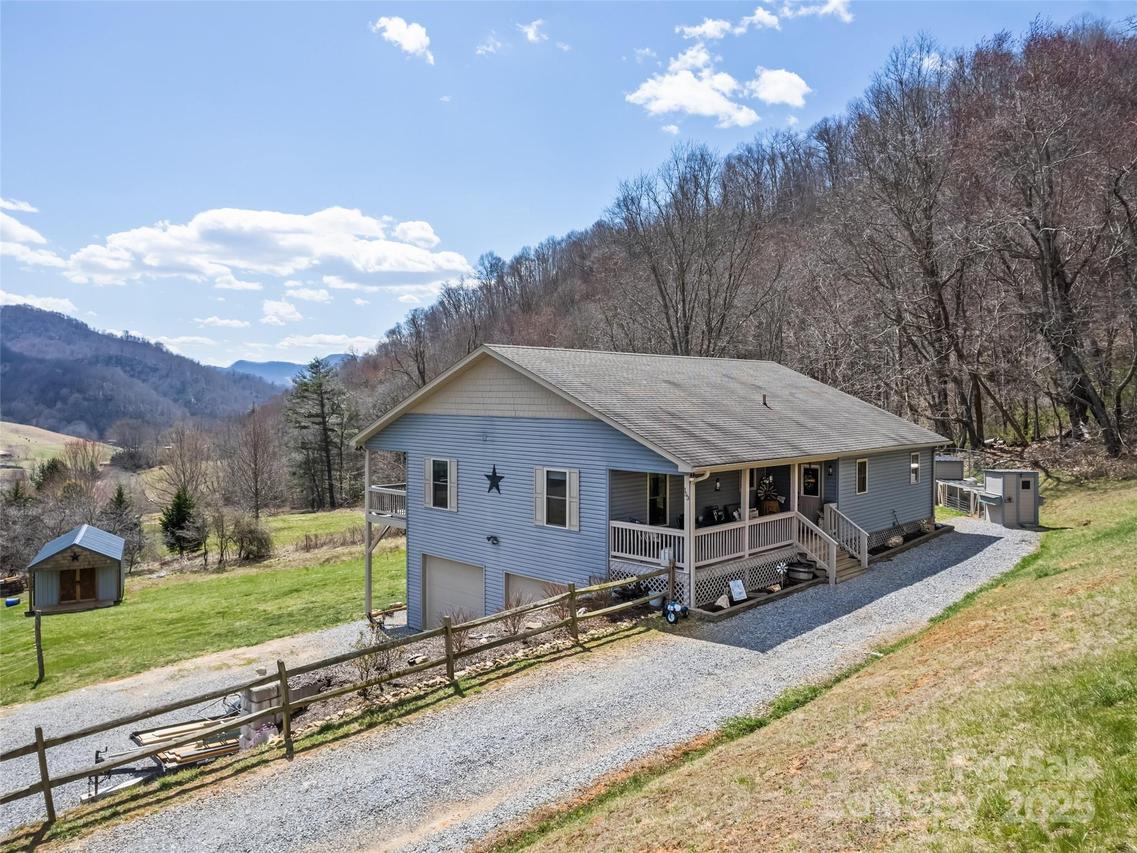 153 Trinity Dr., Clyde, NC 28721