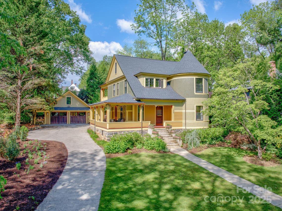 156 Cumberland Ave., Asheville, NC 28801