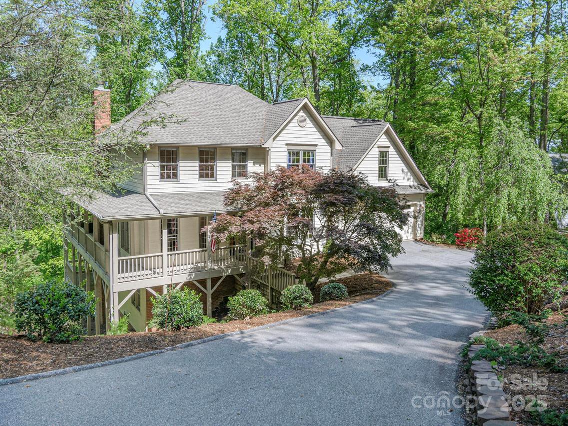 102 Galloway Dr., Asheville, NC 28803