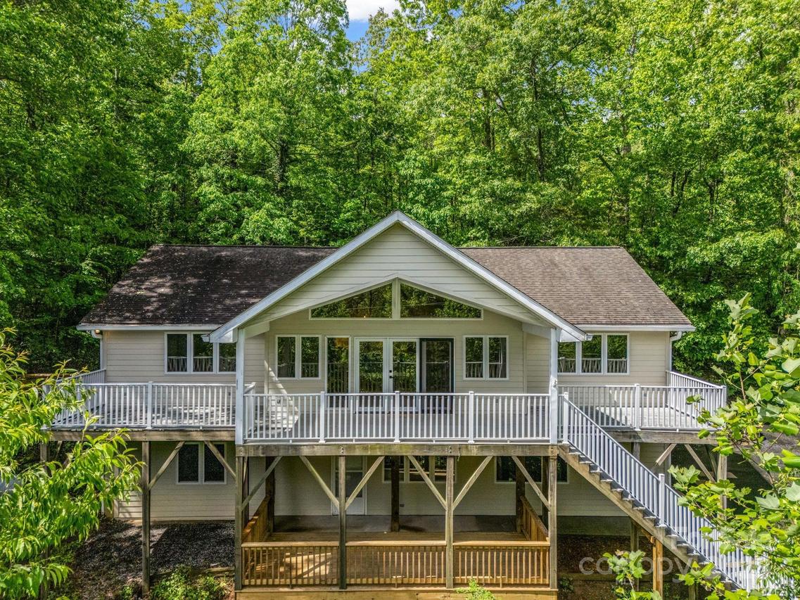 153 Old Lakey Gap Rd., Black Mountain, NC 28711
