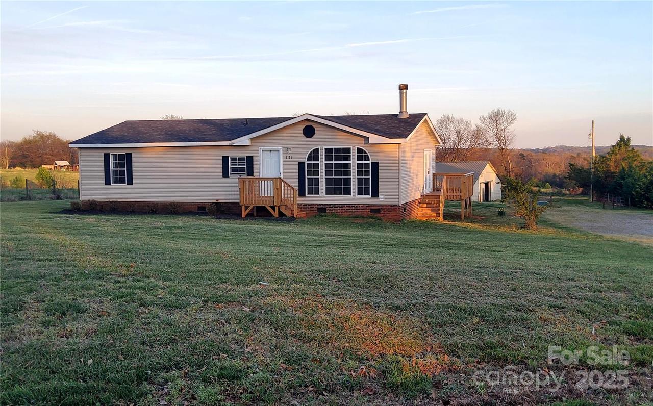1524 J Rhyne Reep Rd., Vale, NC 28168