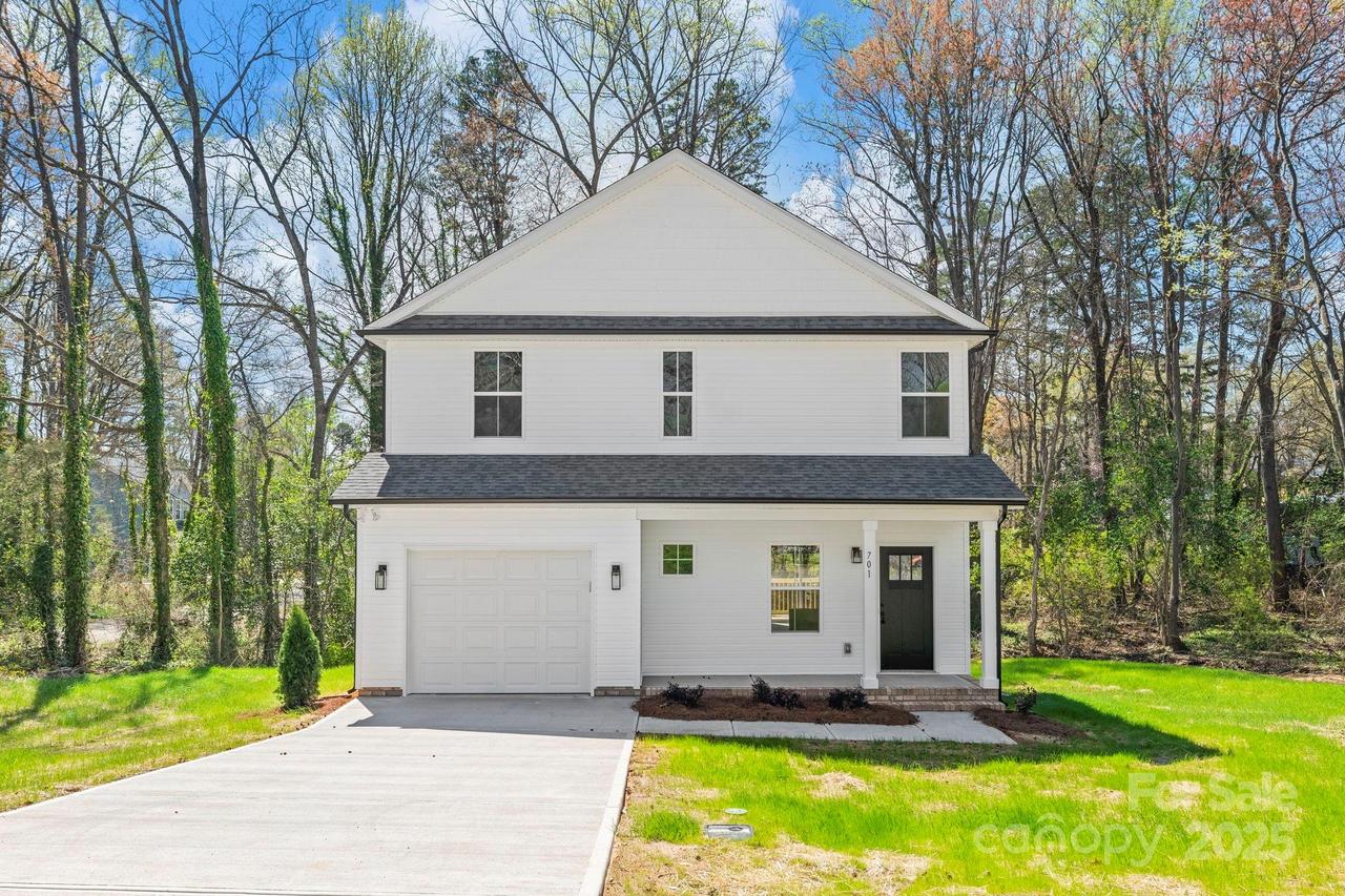 701 Applewood St., Kannapolis, NC 28081