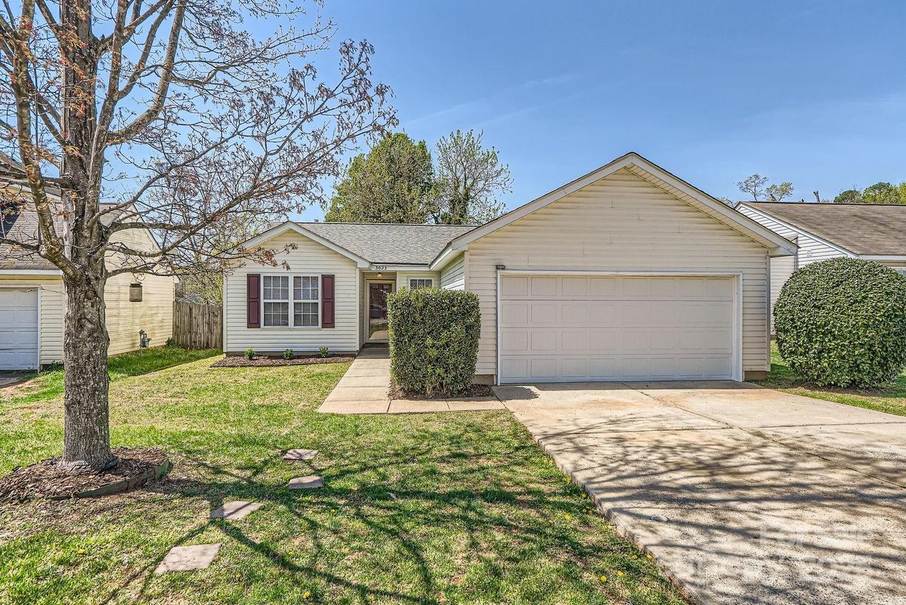3023 Fairglen Rd., Charlotte, NC 28269