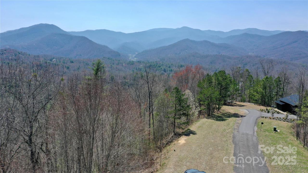 G2 Hampshire Dr., Whittier, NC 28789