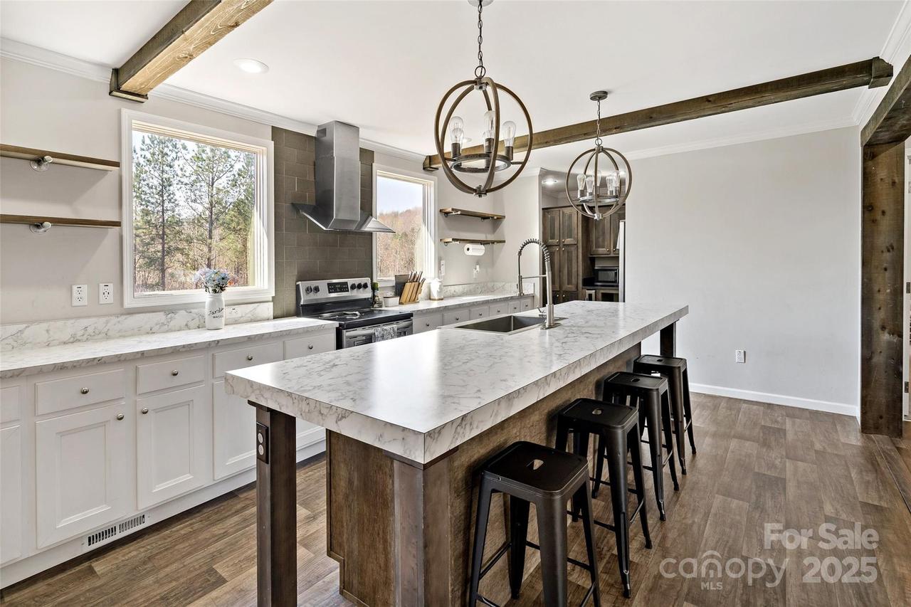 139 Green Leaf Dr., Nebo, NC 28761
