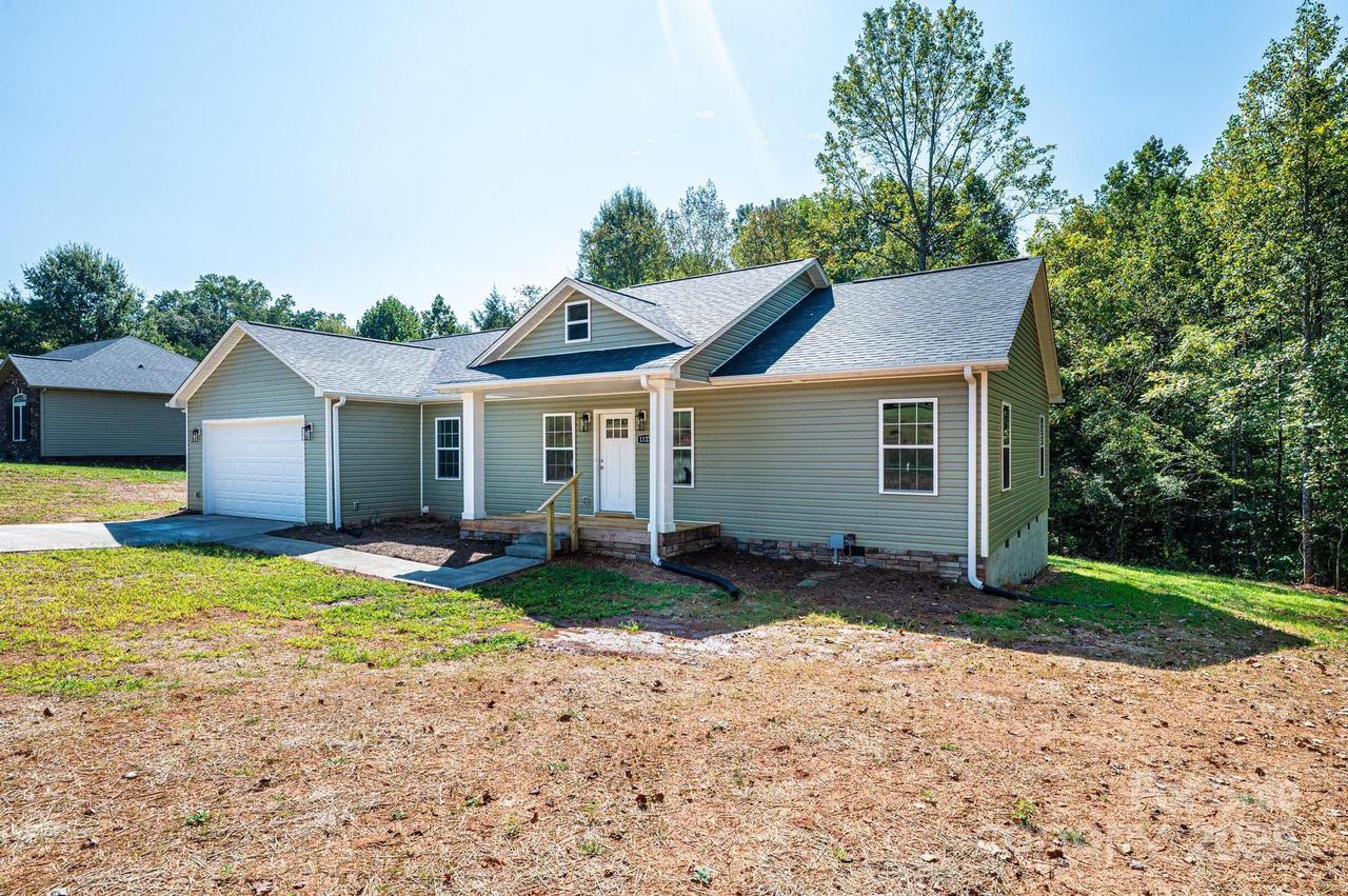 1127 Mckay Rd., Newton, NC 28658