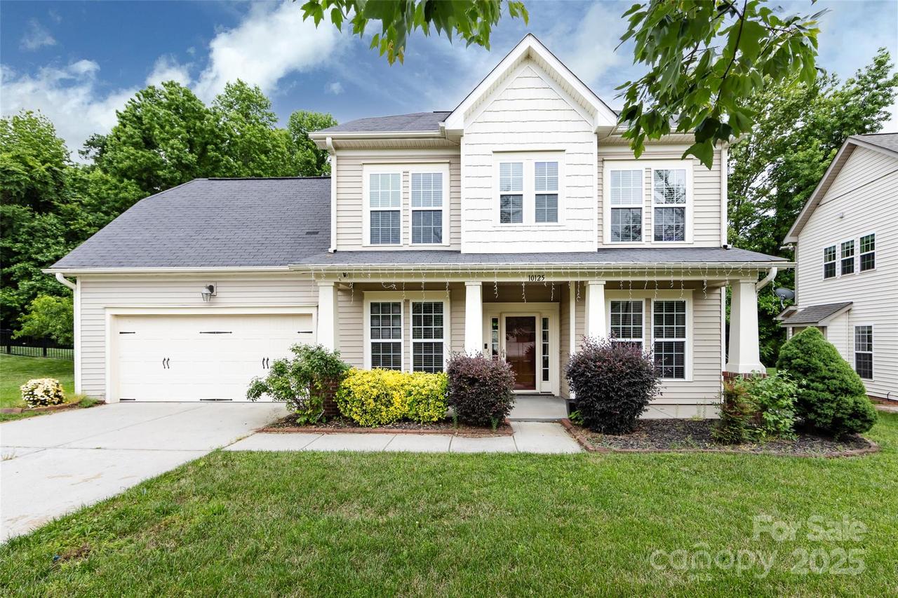 10125 Loch Lomond Dr., Charlotte, NC 28278