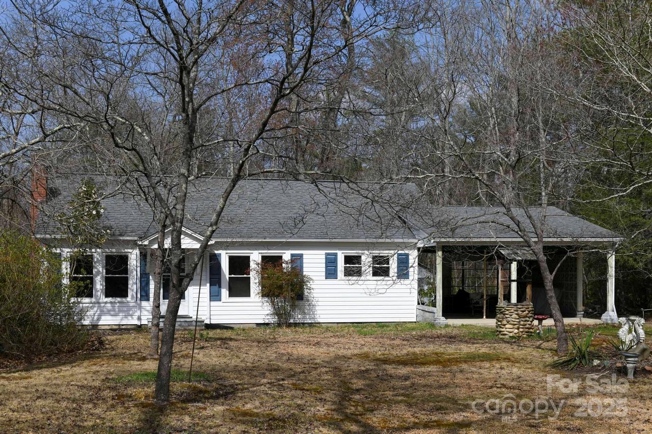 244 Legion Rd., Hudson, NC 28638