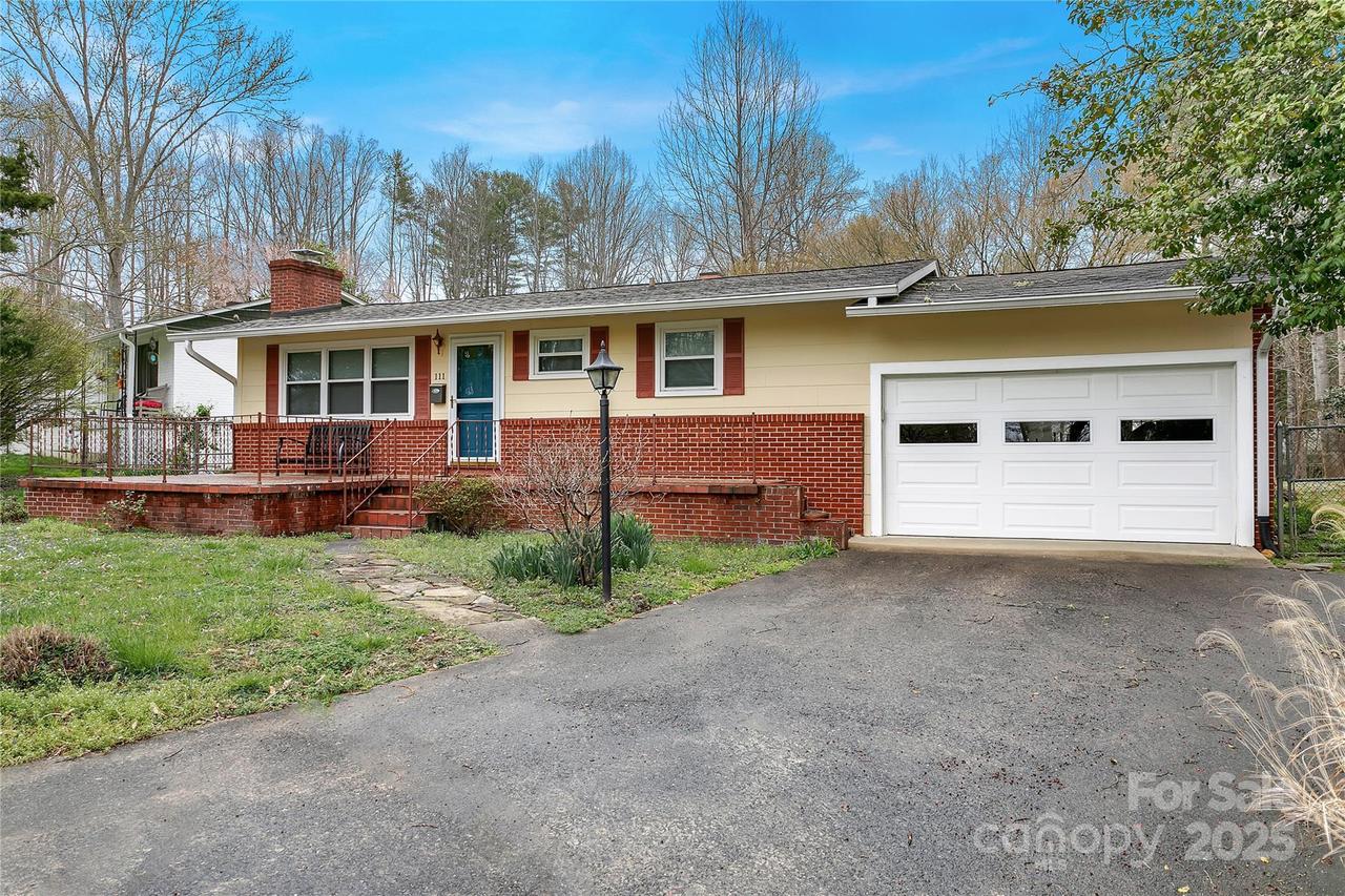 111 Outland Ave., Brevard, NC 28712