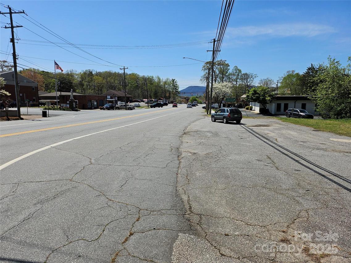 000 Mills St., Columbus, NC 28722